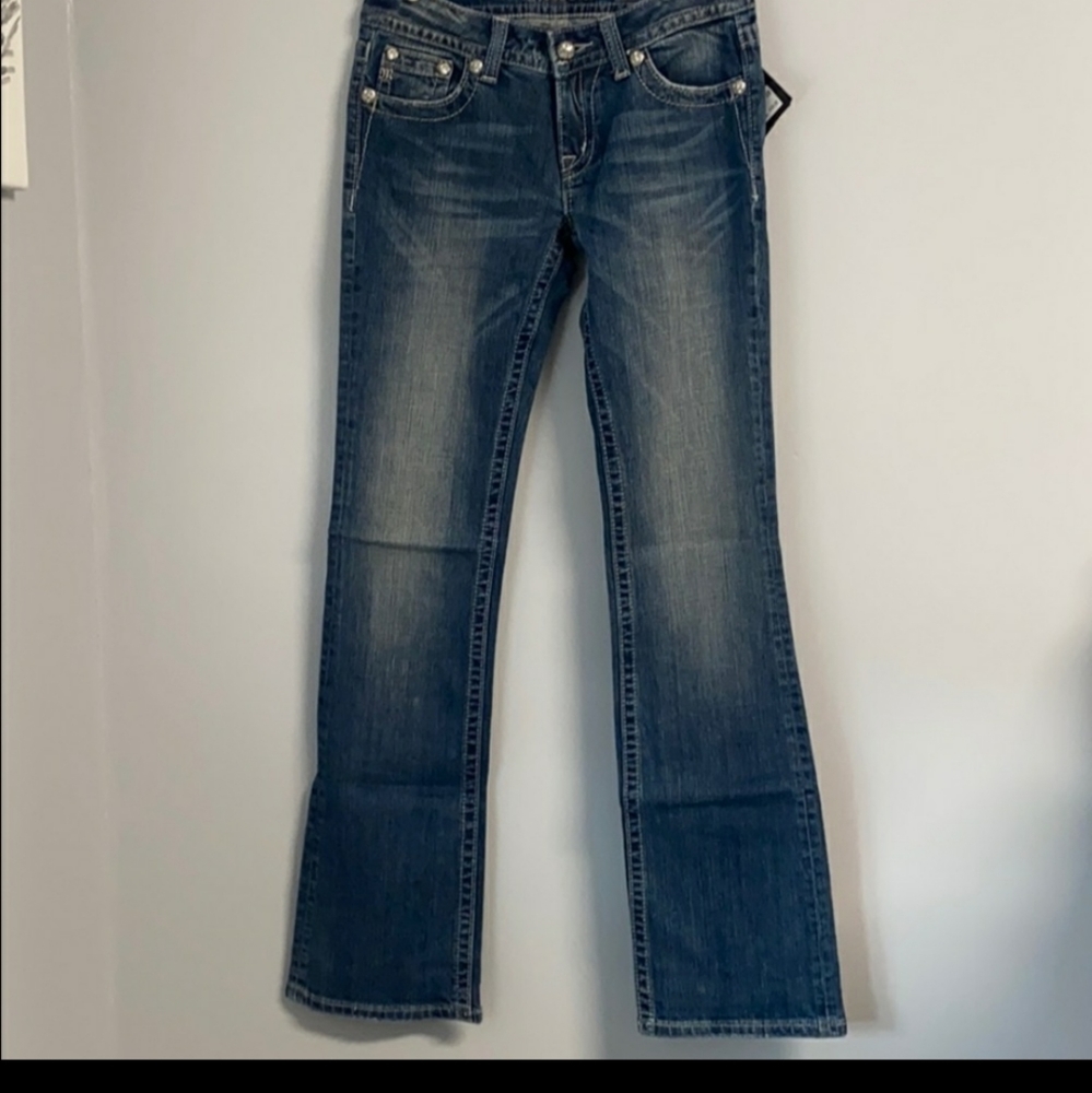 BEAUTIFUL  BRAND NEW MISS ME JEAN'S